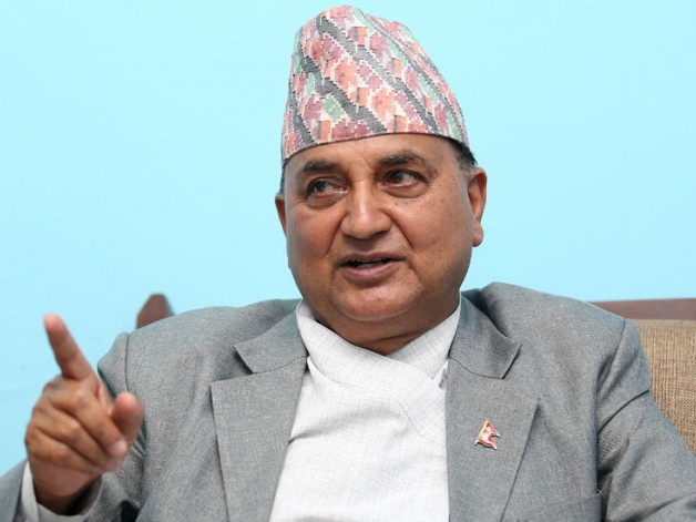 ‘देशमा स्थायित्व चाहने एमालेमा गोलबद्ध हुनुपर्छ’